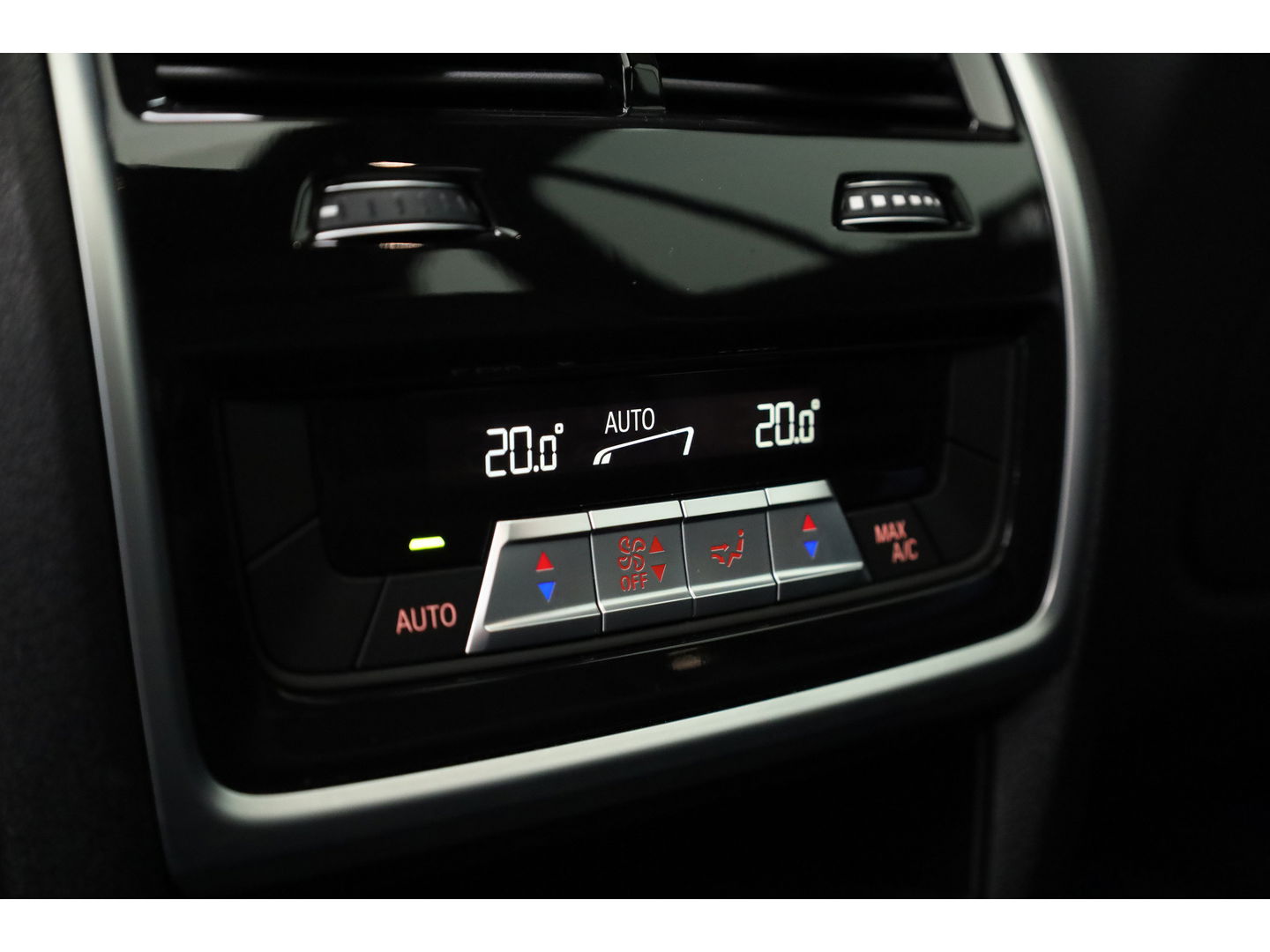 BMW X5 xDrive45e M Sport | Pano | HUD | Carbon int. | Elek. Trekhaak | Laser LED | 360cam | 22''