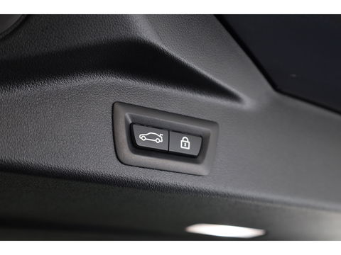 BMW X5 xDrive45e M Sport | Pano | HUD | Carbon int. | Elek. Trekhaak | Laser LED | 360cam | 22''