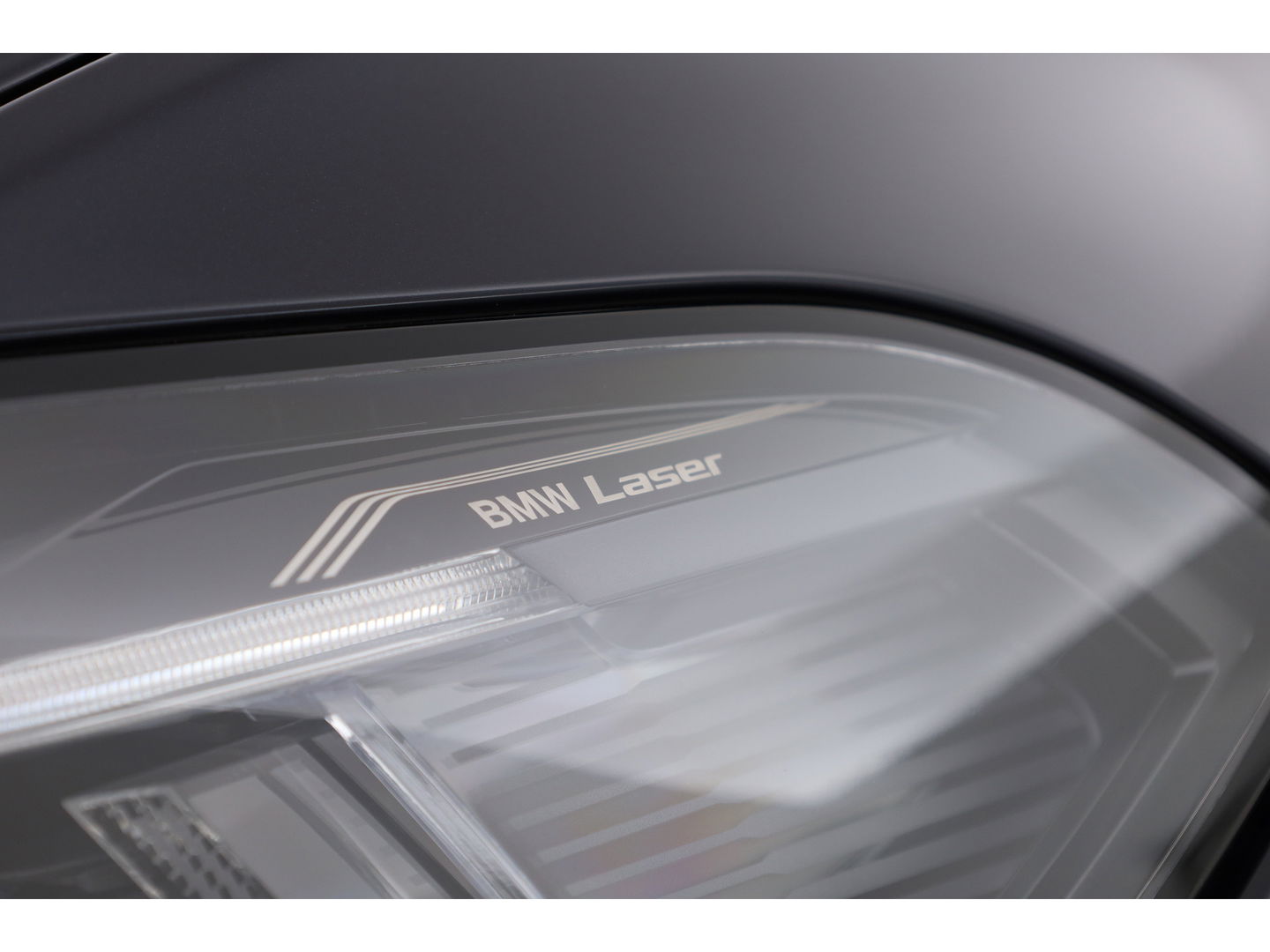 BMW X5 xDrive45e M Sport | Pano | HUD | Carbon int. | Elek. Trekhaak | Laser LED | 360cam | 22''