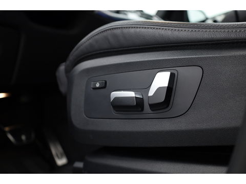 BMW X5 xDrive45e M Sport | Pano | HUD | Carbon int. | Elek. Trekhaak | Laser LED | 360cam | 22''