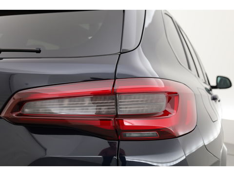 BMW X5 xDrive45e M Sport | Pano | HUD | Carbon int. | Elek. Trekhaak | Laser LED | 360cam | 22''