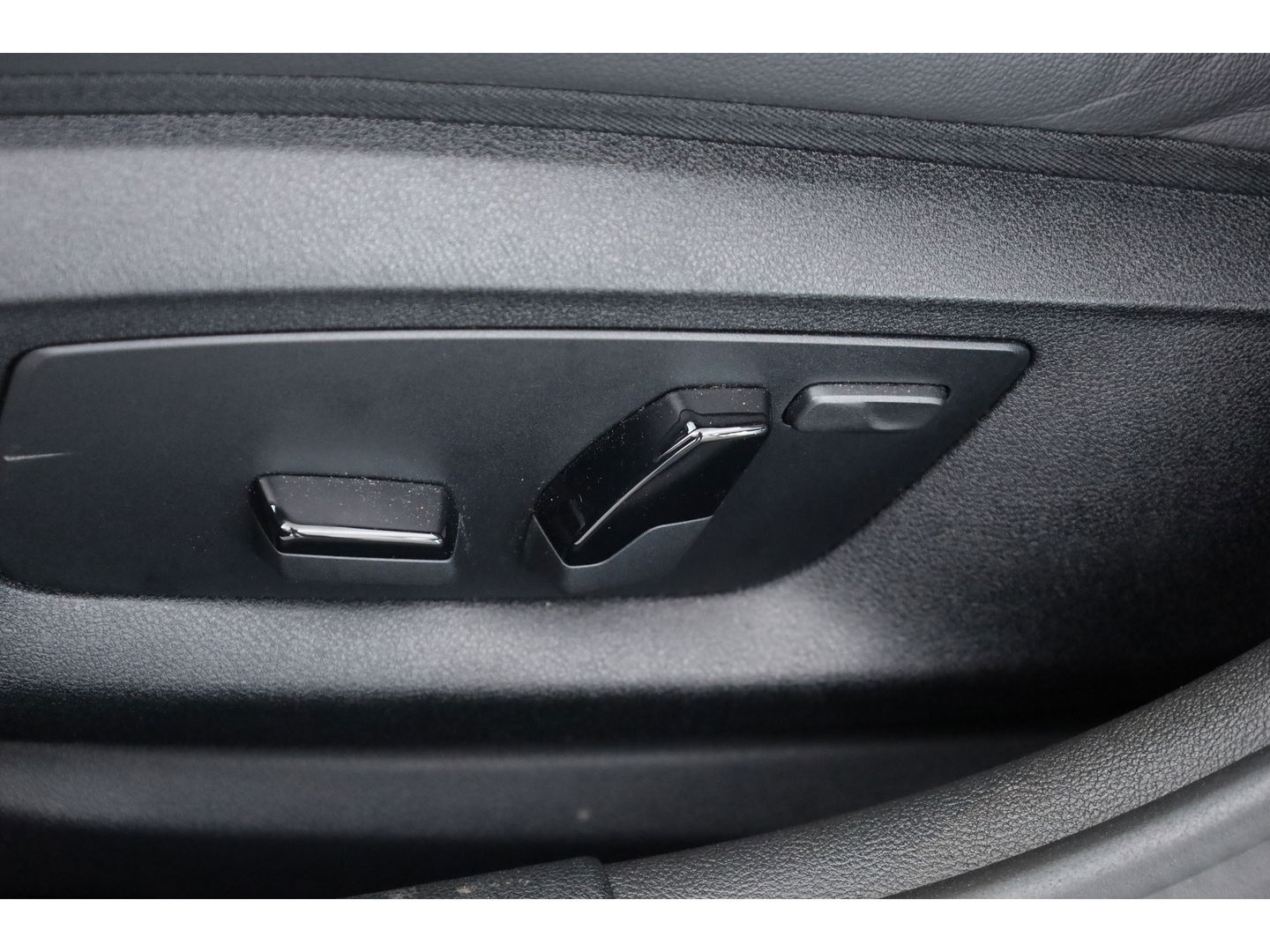 BMW 5 Serie Touring 530e M Sport | HUD | Laser LED | Camera | Leder | Keyless | Stoelverw. | Apple CarPlay