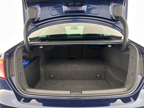 Volkswagen Jetta 1.4 TSI Hybrid Highline Aut. *PANO | XENON | NAVI-FULLMAP | CAMERA | COMFORT/HEATED-SEATS | ECC | PDC | CRUISE | 17''ALU*