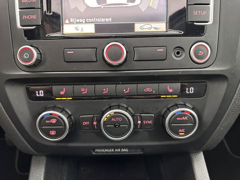 Volkswagen Jetta 1.4 TSI Hybrid Highline Aut. *PANO | XENON | NAVI-FULLMAP | CAMERA | COMFORT/HEATED-SEATS | ECC | PDC | CRUISE | 17''ALU*