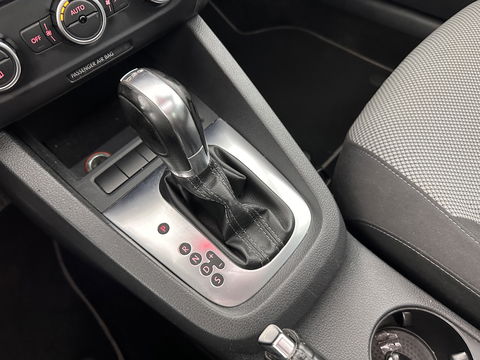 Volkswagen Jetta 1.4 TSI Hybrid Highline Aut. *PANO | XENON | NAVI-FULLMAP | CAMERA | COMFORT/HEATED-SEATS | ECC | PDC | CRUISE | 17''ALU*
