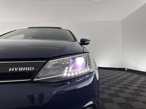 Volkswagen Jetta 1.4 TSI Hybrid Highline Aut. *PANO | XENON | NAVI-FULLMAP | CAMERA | COMFORT/HEATED-SEATS | ECC | PDC | CRUISE | 17''ALU*