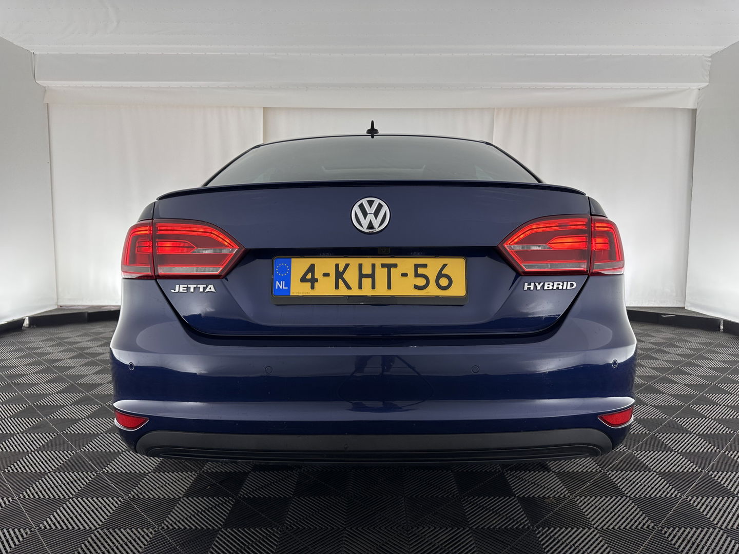 Volkswagen Jetta 1.4 TSI Hybrid Highline Aut. *PANO | XENON | NAVI-FULLMAP | CAMERA | COMFORT/HEATED-SEATS | ECC | PDC | CRUISE | 17''ALU*
