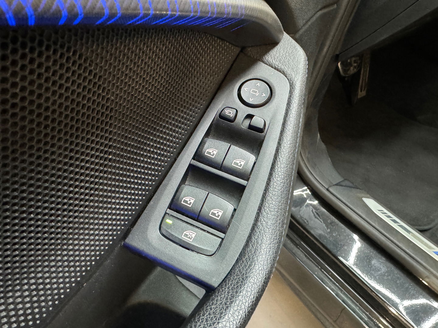 BMW 1-serie 120i Executive M Sport Pano|Sfeer|Keyles|HeadUp