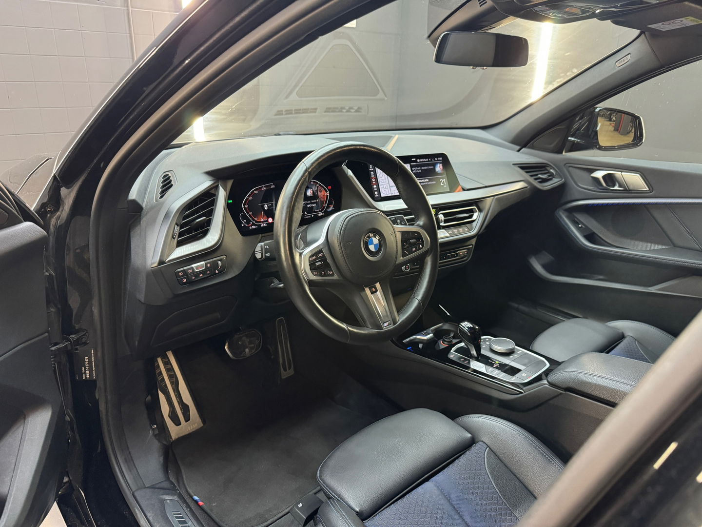 BMW 1-serie 120i Executive M Sport Pano|Sfeer|Keyles|HeadUp