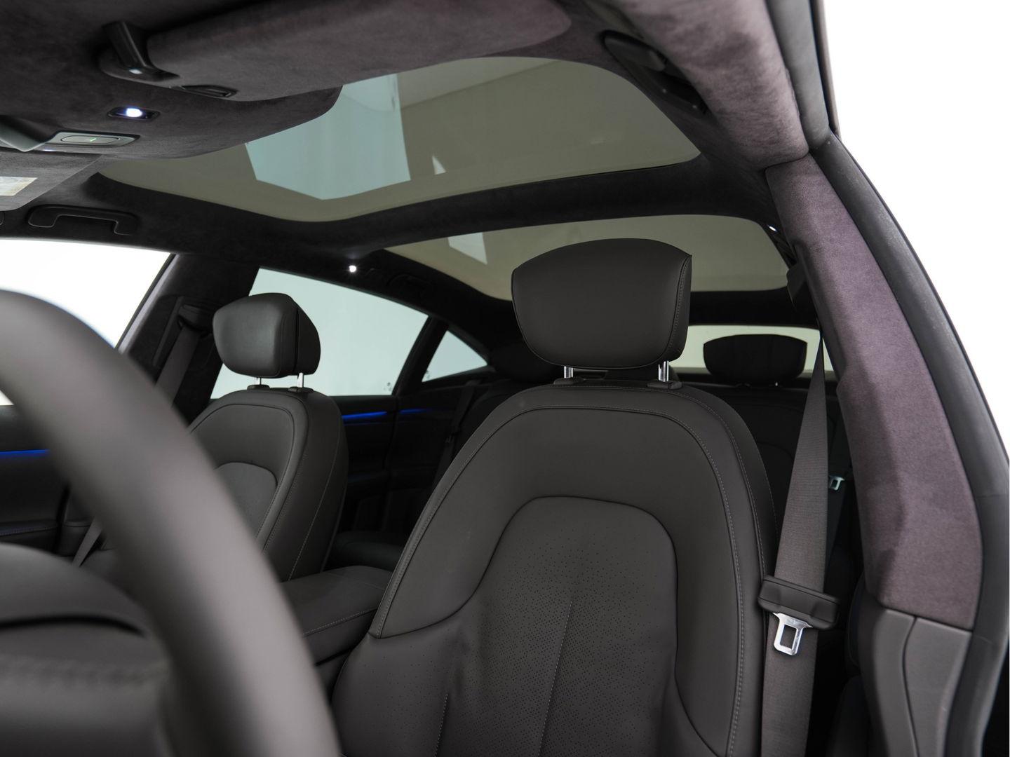 NIO eT7 100 kWh (ex accu) [ 3-Fase ] *PANO | HEAD-UP | FULL-LEATHER | FULL-LED | ADAPTIVE-CRUISE | MEMORY-PACK | KEYLESS | COMFORT-SEATS | AIR-SUSPENSION | 20''ALU | TOWBAR*