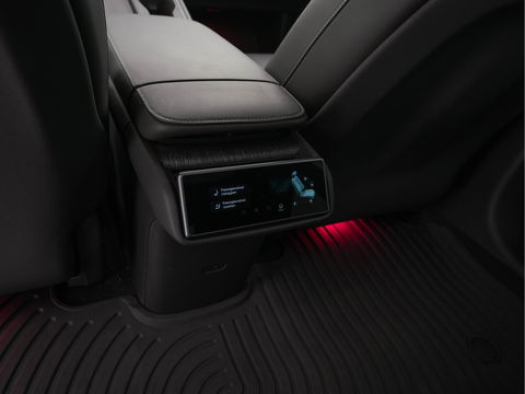 NIO eT7 100 kWh (ex accu) [ 3-Fase ] *PANO | HEAD-UP | FULL-LEATHER | FULL-LED | ADAPTIVE-CRUISE | MEMORY-PACK | KEYLESS | COMFORT-SEATS | AIR-SUSPENSION | 20''ALU | TOWBAR*