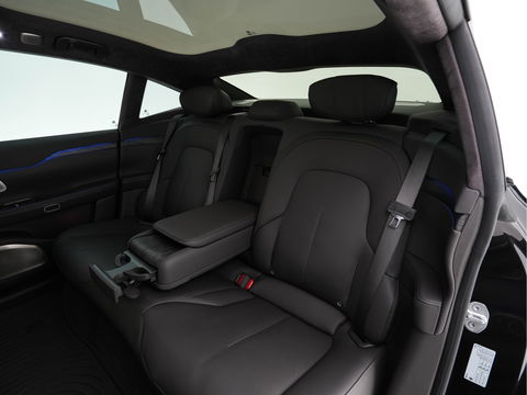 NIO eT7 100 kWh (ex accu) [ 3-Fase ] *PANO | HEAD-UP | FULL-LEATHER | FULL-LED | ADAPTIVE-CRUISE | MEMORY-PACK | KEYLESS | COMFORT-SEATS | AIR-SUSPENSION | 20''ALU | TOWBAR*