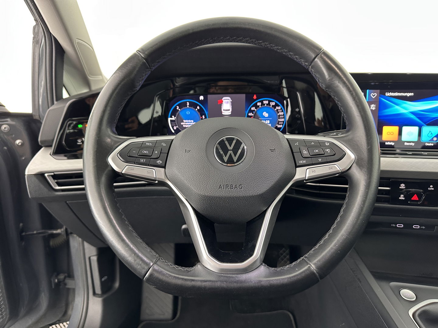 Volkswagen GOLF Variant 2.0 TDI Life Business *FULL-LED | DIGI-COCKPIT | NAVI-FULLMAP | COMFORT-SEATS | KEYLESS | DAB+ | ECC | PDC | 16''ALU*