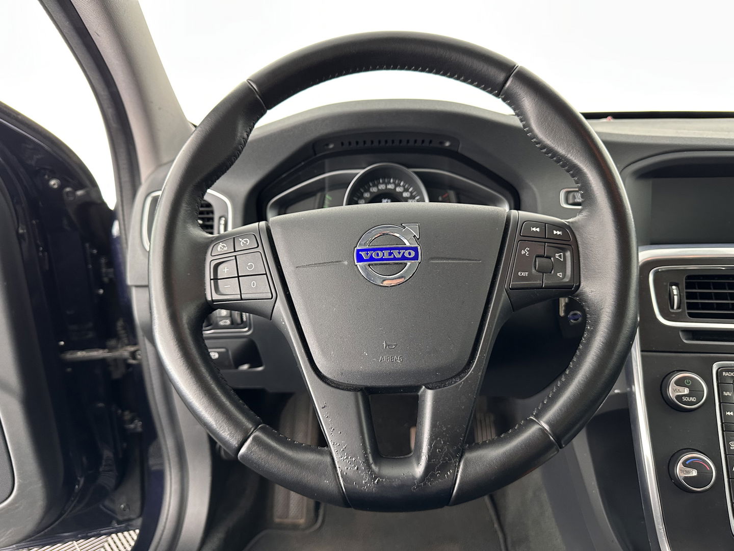 Volvo S60 2.0 D4 Kinetic Business *NAVI-FULLMAP | COMFORT-SEATS | ECC | PDC | CRUISE | 16''ALU | TOWBAR*