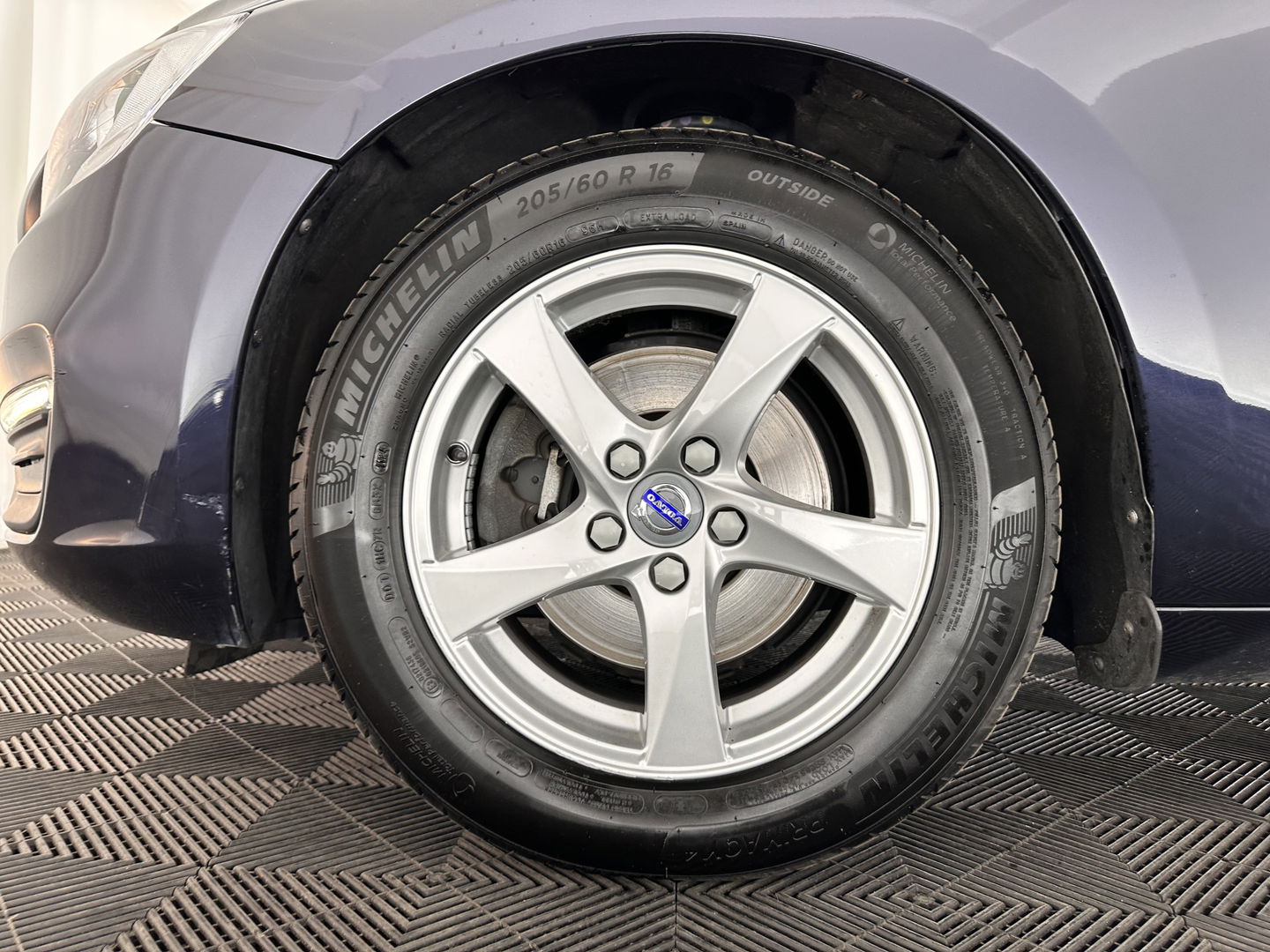 Volvo S60 2.0 D4 Kinetic Business *NAVI-FULLMAP | COMFORT-SEATS | ECC | PDC | CRUISE | 16''ALU | TOWBAR*