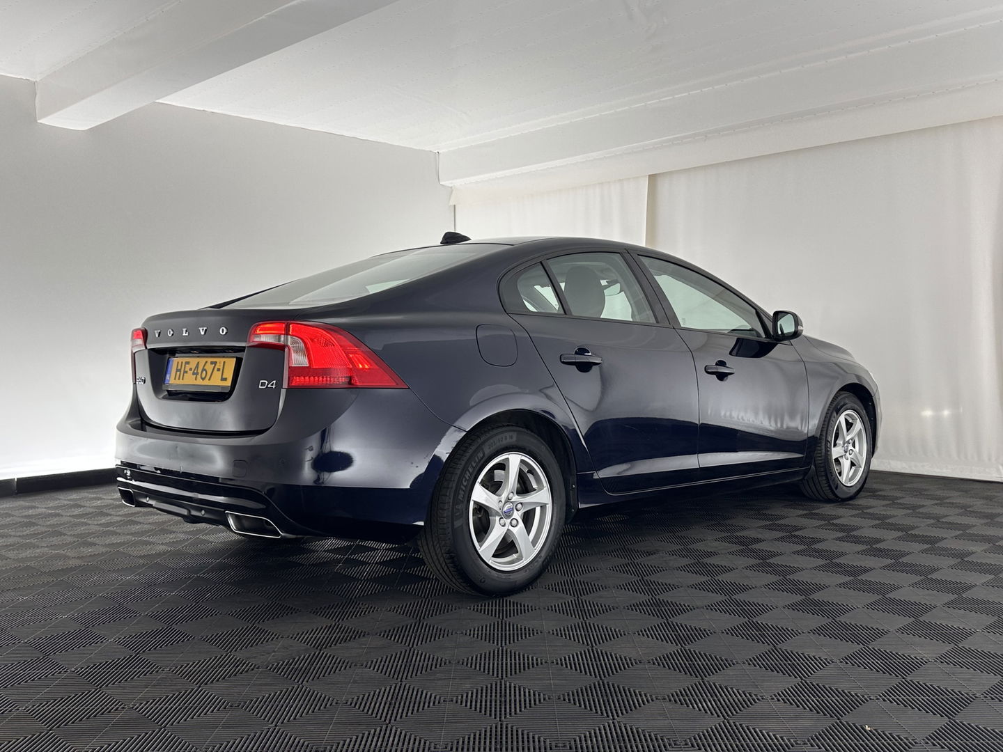 Volvo S60 2.0 D4 Kinetic Business *NAVI-FULLMAP | COMFORT-SEATS | ECC | PDC | CRUISE | 16''ALU | TOWBAR*