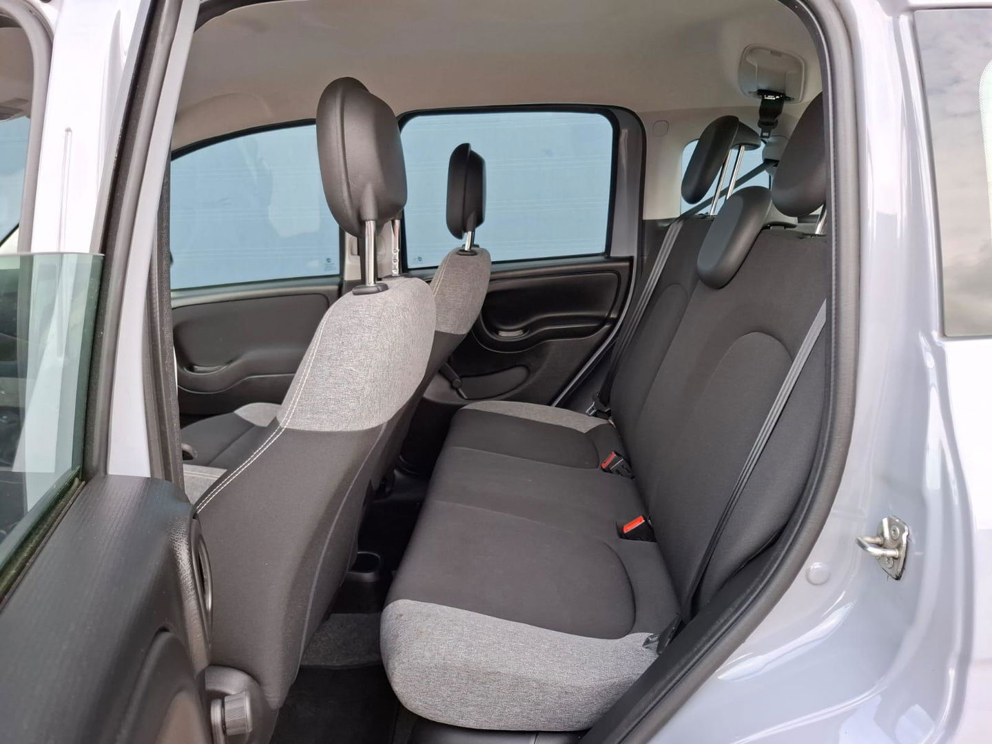 Fiat Panda 1.0 Hybrid City Life AIRCO / CRUISE CONTROLE / N.A.P / BENZINE