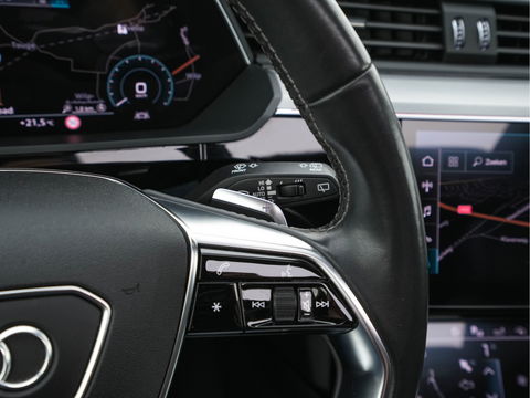 Audi e-tron 55 quattro 95 kWh [ 3-Fase ] (INCL.BTW) *PANO | HEAD-UP | LEATHER-ALCANTARA | FULL-LED | NIGHT-VISION | BANG&OLUFSEN | ADAPTIVE-CRUISE | MEMORY-PACK | BLIND-SPOT | CAMERA | SPORT/HEATED-SEATS | ECC | PDC | 22''ALU | TOWB
