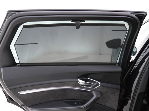 Audi e-tron 55 quattro 95 kWh [ 3-Fase ] (INCL.BTW) *PANO | HEAD-UP | LEATHER-ALCANTARA | FULL-LED | NIGHT-VISION | BANG&OLUFSEN | ADAPTIVE-CRUISE | MEMORY-PACK | BLIND-SPOT | CAMERA | SPORT/HEATED-SEATS | ECC | PDC | 22''ALU | TOWB