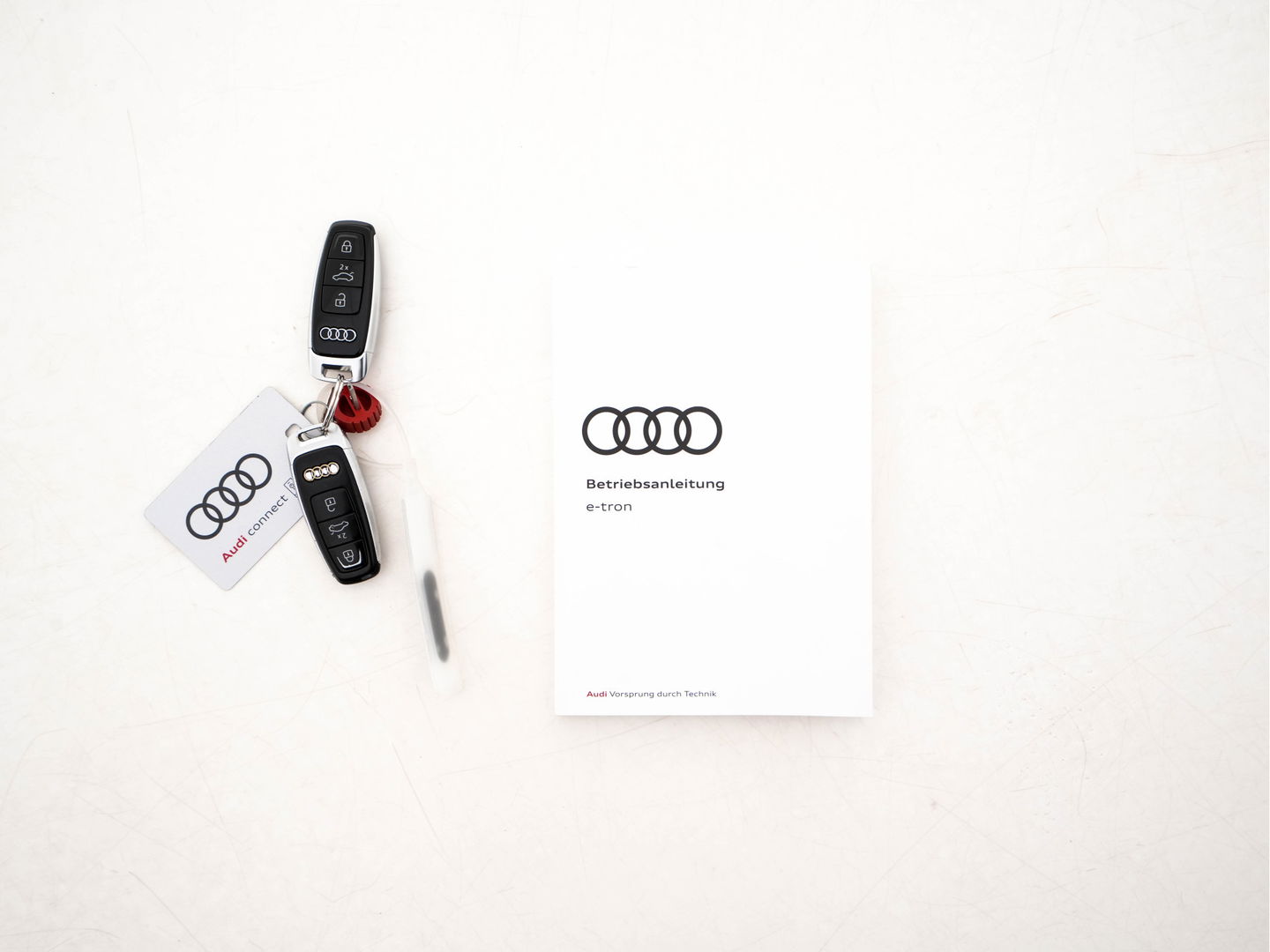 Audi e-tron 55 quattro 95 kWh [ 3-Fase ] (INCL.BTW) *PANO | HEAD-UP | LEATHER-ALCANTARA | FULL-LED | NIGHT-VISION | BANG&OLUFSEN | ADAPTIVE-CRUISE | MEMORY-PACK | BLIND-SPOT | CAMERA | SPORT/HEATED-SEATS | ECC | PDC | 22''ALU | TOWB
