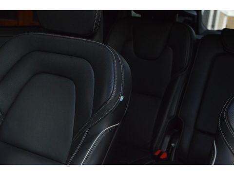 Volvo XC90 T8 Plug-in hybrid AWD Ultra Dark Long Range | Luchtvering | Head-Up | Panorama dak | Trekhaak | 360° Camera |