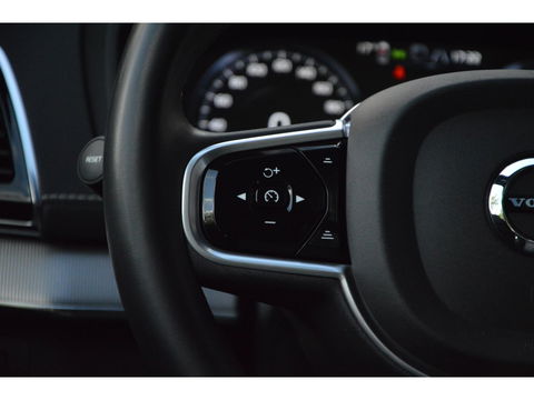 Volvo XC90 T8 Plug-in hybrid AWD Ultra Dark Long Range | Luchtvering | Head-Up | Panorama dak | Trekhaak | 360° Camera |