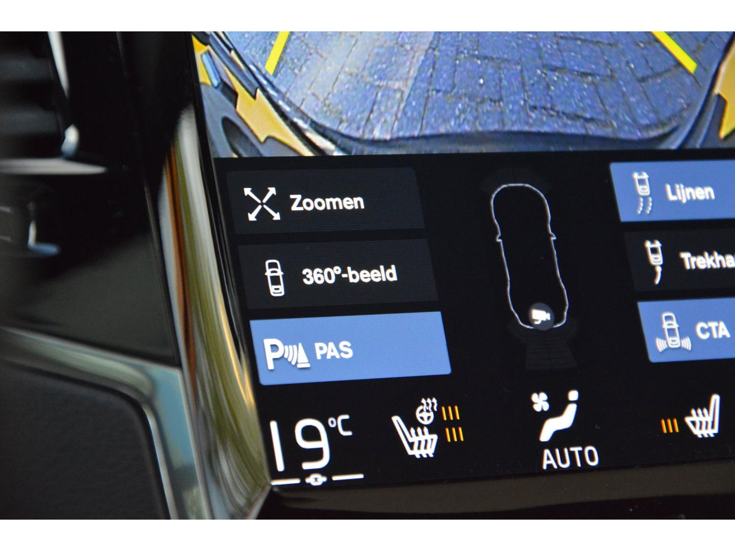 Volvo XC90 T8 Plug-in hybrid AWD Ultra Dark Long Range | Luchtvering | Head-Up | Panorama dak | Trekhaak | 360° Camera |