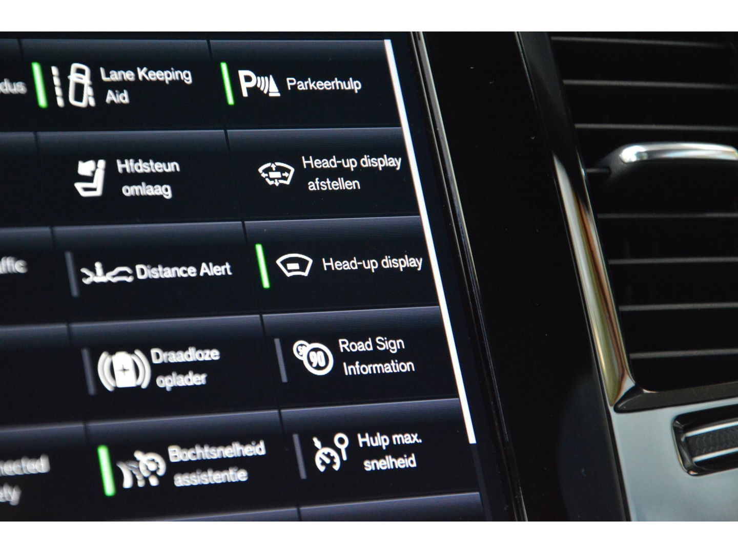 Volvo XC90 T8 Plug-in hybrid AWD Ultra Dark Long Range | Luchtvering | Head-Up | Panorama dak | Trekhaak | 360° Camera |