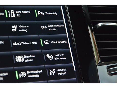 Volvo XC90 T8 Plug-in hybrid AWD Ultra Dark Long Range | Luchtvering | Head-Up | Panorama dak | Trekhaak | 360° Camera |