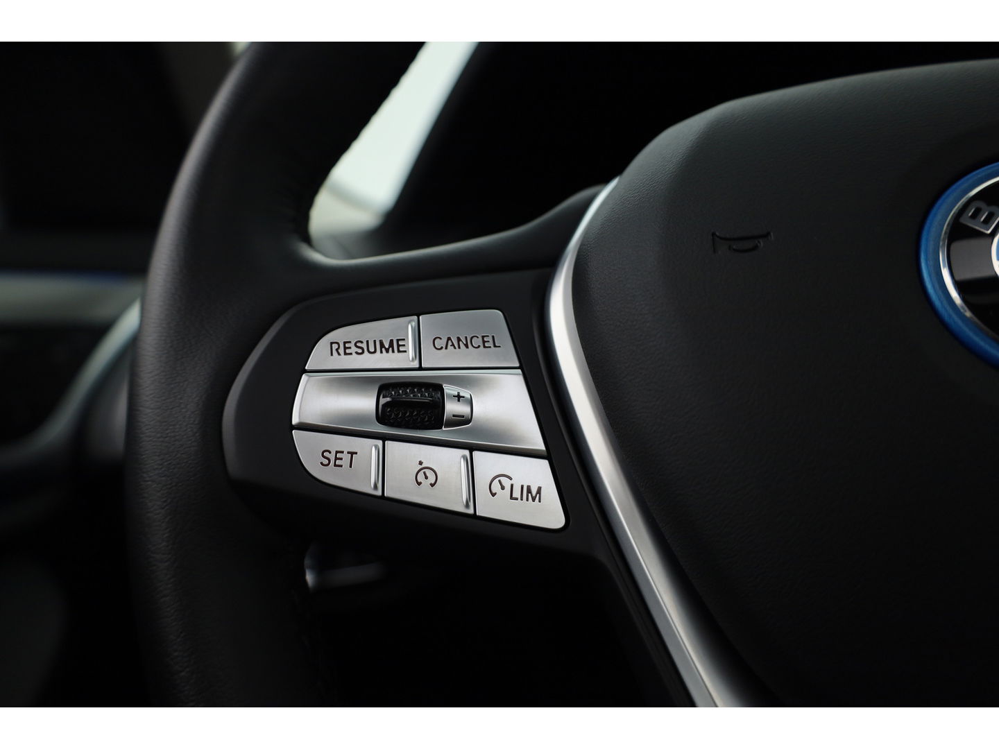 BMW X3 xDrive30e | Pano | HUD | 360cam | Elek. trekhaak | Stoel- Stuurverw. | Keyless | Leder