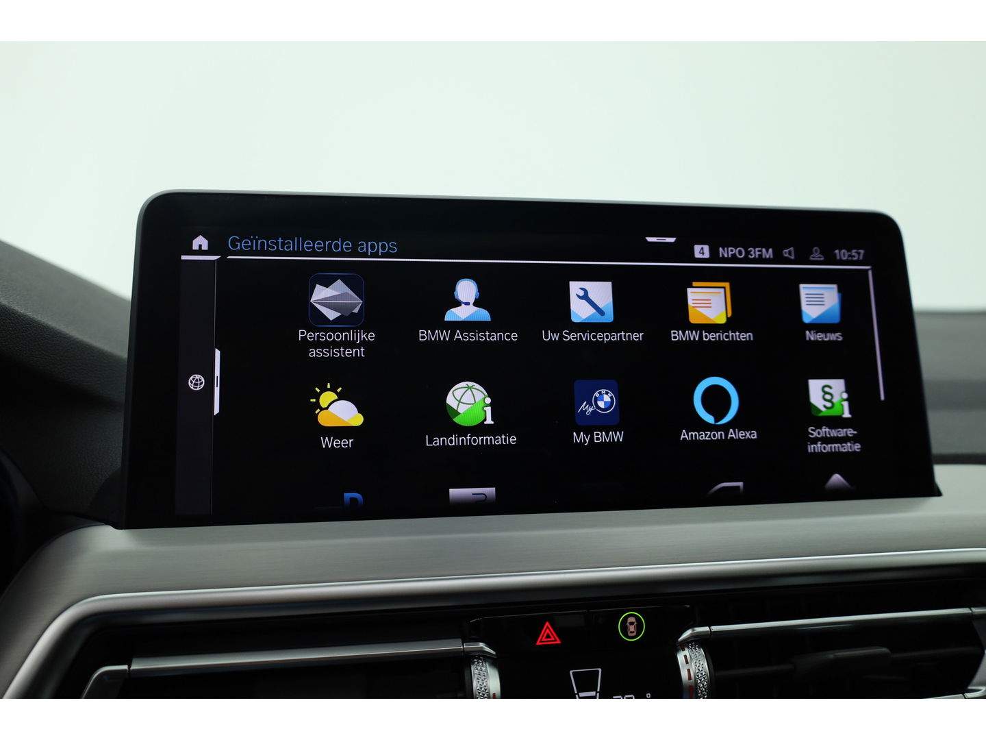 BMW X3 xDrive30e | Pano | HUD | 360cam | Elek. trekhaak | Stoel- Stuurverw. | Keyless | Leder