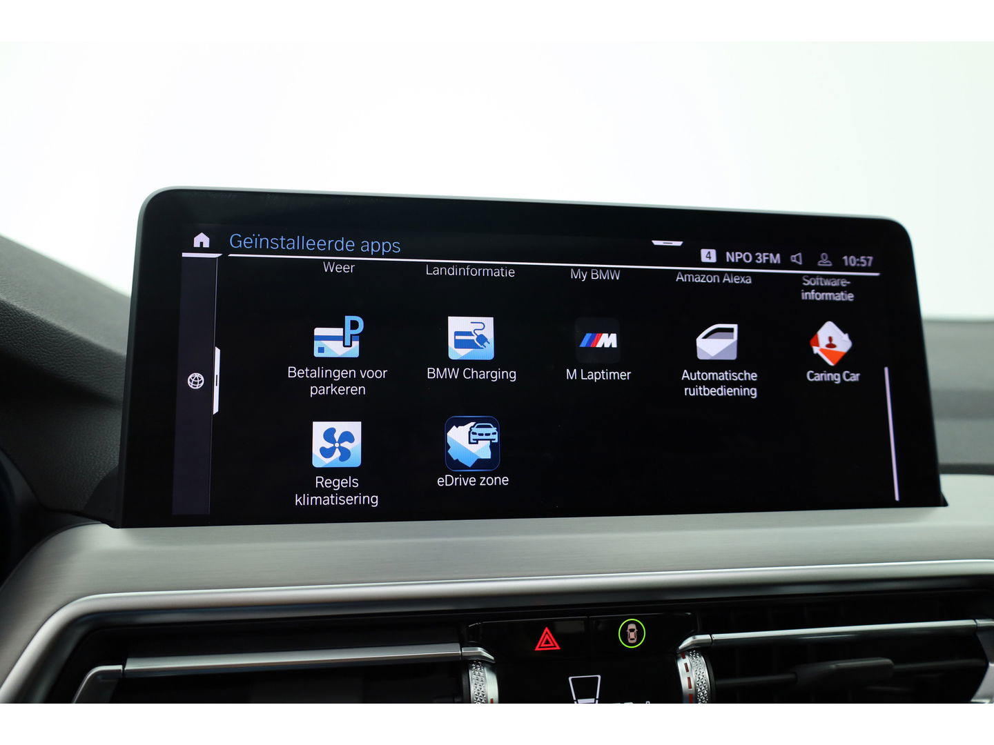 BMW X3 xDrive30e | Pano | HUD | 360cam | Elek. trekhaak | Stoel- Stuurverw. | Keyless | Leder