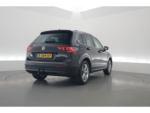 Volkswagen Tiguan 1.5 TSI Life Business | Adapt. Cruise | Camera | Trekhaak | Keyless | 18'' | Navi | Stoelverw.
