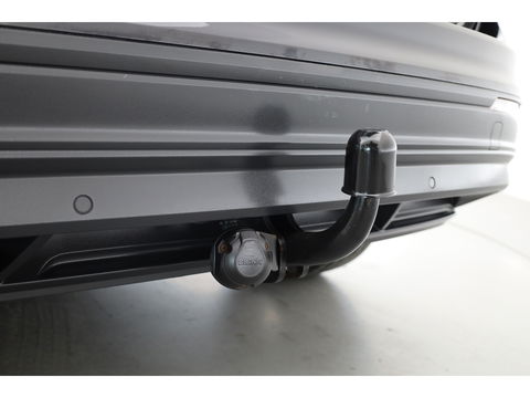 Volkswagen Tiguan 1.5 TSI Life Business | Adapt. Cruise | Camera | Trekhaak | Keyless | 18'' | Navi | Stoelverw.