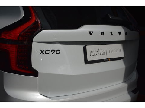 Volvo XC90 T8 AWD Ultra Dark | Luchtvering | Facelift | Bowers & Wilkins | Geventileerde stoelen | 360° Camera | Trekhaak |