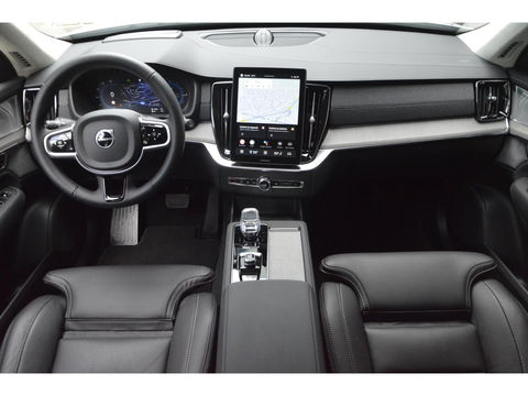 Volvo XC90 T8 AWD Ultra Dark | Luchtvering | Facelift | Bowers & Wilkins | Geventileerde stoelen | 360° Camera | Trekhaak |
