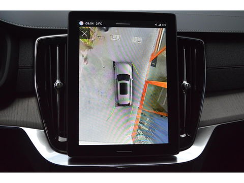 Volvo XC90 T8 AWD Ultra Dark | Luchtvering | Facelift | Bowers & Wilkins | Geventileerde stoelen | 360° Camera | Trekhaak |