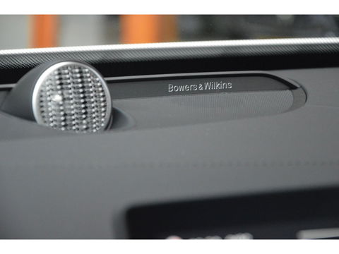 Volvo XC90 T8 AWD Ultra Dark | Luchtvering | Facelift | Bowers & Wilkins | Geventileerde stoelen | 360° Camera | Trekhaak |