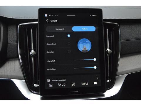 Volvo XC90 T8 AWD Ultra Dark | Luchtvering | Facelift | Bowers & Wilkins | Geventileerde stoelen | 360° Camera | Trekhaak |
