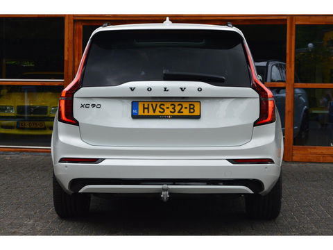 Volvo XC90 T8 AWD Ultra Dark | Luchtvering | Facelift | Bowers & Wilkins | Geventileerde stoelen | 360° Camera | Trekhaak |