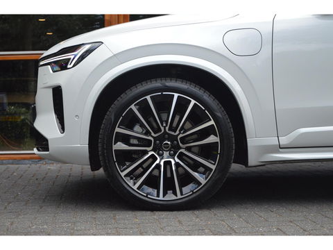 Volvo XC90 T8 AWD Ultra Dark | Luchtvering | Facelift | Bowers & Wilkins | Geventileerde stoelen | 360° Camera | Trekhaak |