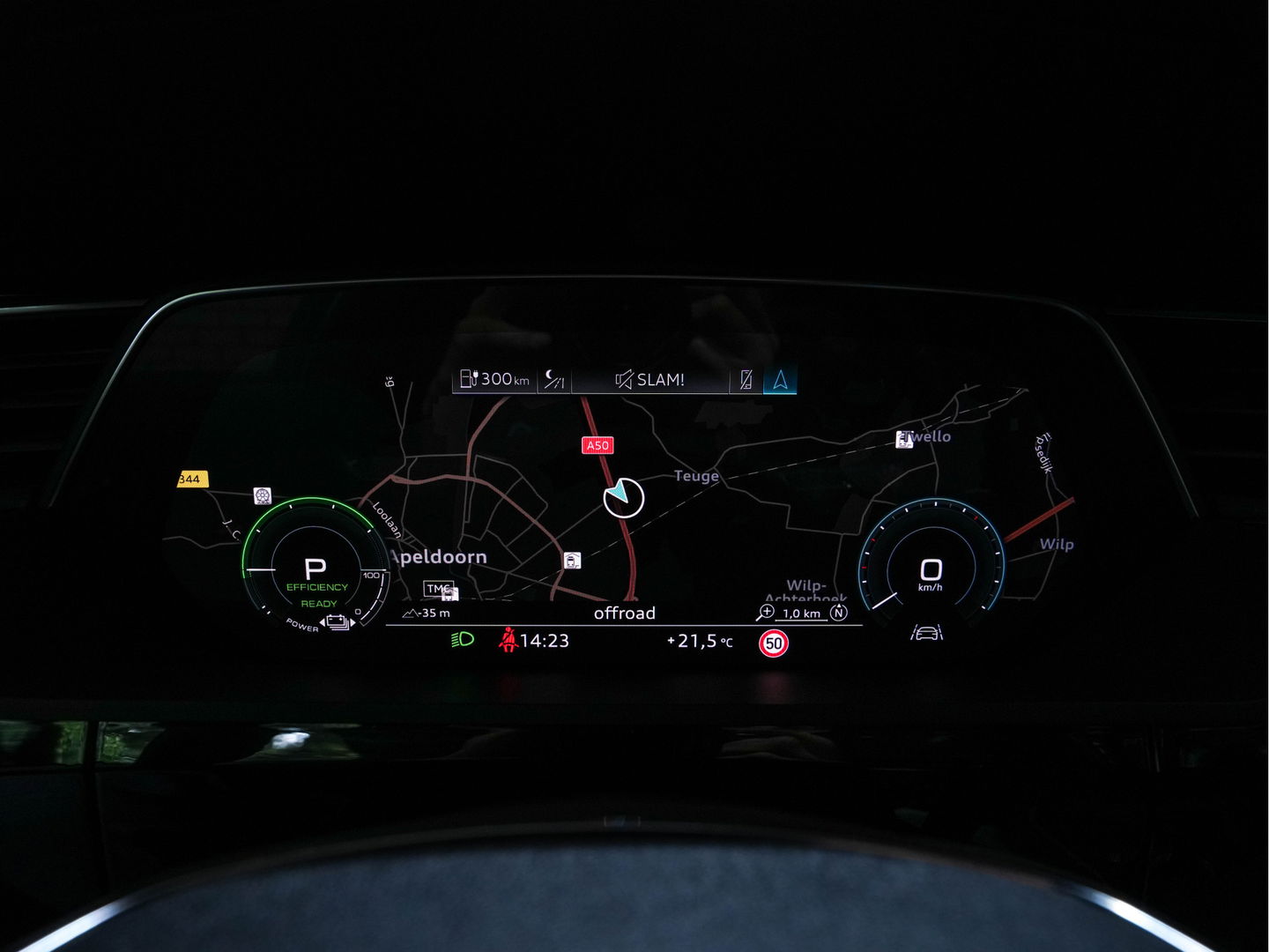 Audi e-tron 55 quattro 95 kWh [ 3-Fase ] (INCL.BTW) *PANO | HEAD-UP | LEATHER-ALCANTARA | FULL-LED | NIGHT-VISION | BANG&OLUFSEN | ADAPTIVE-CRUISE | MEMORY-PACK | BLIND-SPOT | CAMERA | SPORT/HEATED-SEATS | ECC | PDC | 22''ALU | TOWB