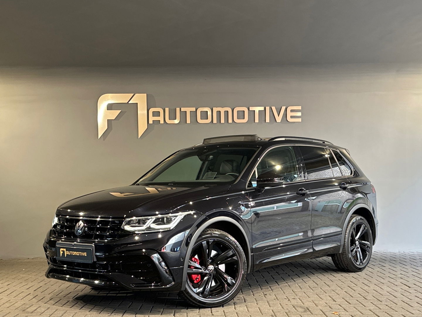 Volkswagen Tiguan 1.4 TSI eHybrid R-Line Business+ Pano|HuD