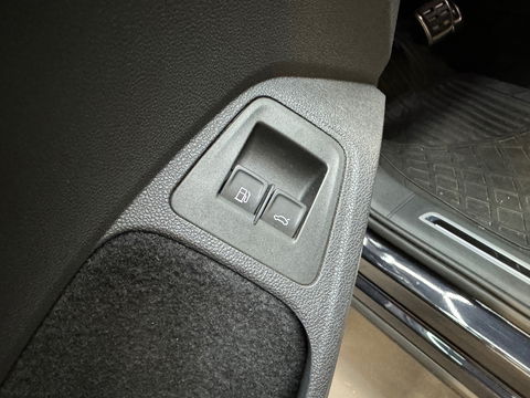 Volkswagen Tiguan 1.4 TSI eHybrid R-Line Business+ Pano|HuD
