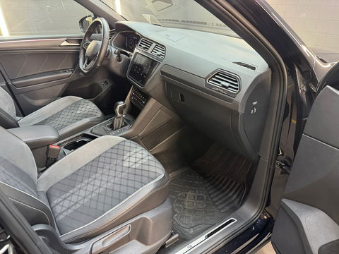 Volkswagen Tiguan 1.4 TSI eHybrid R-Line Business+ Pano|HuD