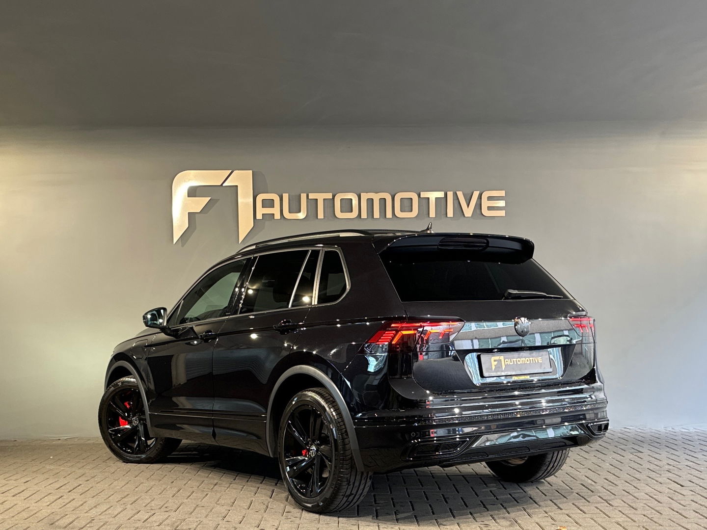 Volkswagen Tiguan 1.4 TSI eHybrid R-Line Business+ Pano|HuD