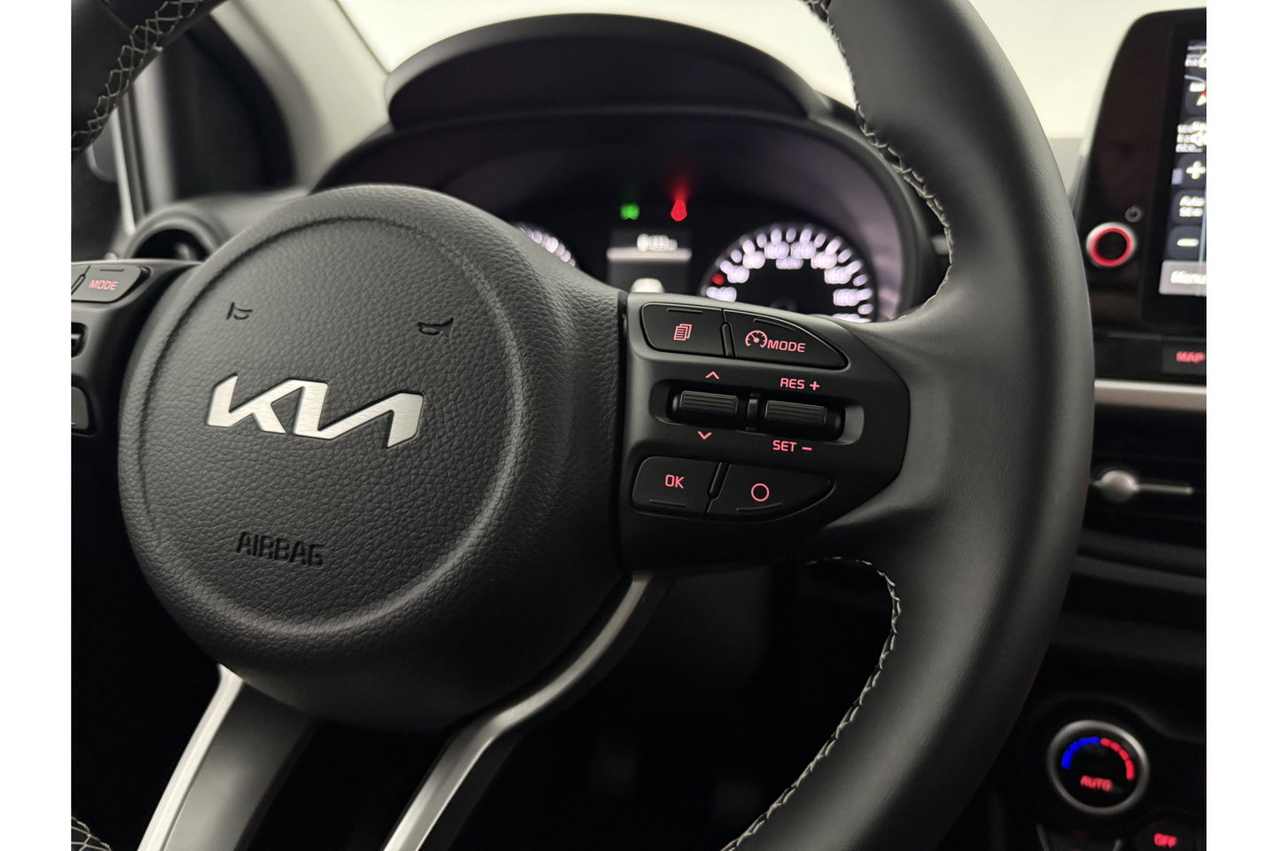 Kia Picanto 1.0 DPi DynamicPlusLine Airco LED Camera Carplay Cruise PDC Navi 15"LMV Elektrpakket