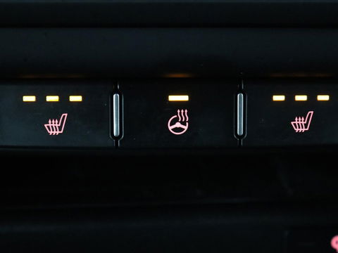 Kia Ceed 1.6 GDI PHEV ExecutiveLine | Panoramadak | Stoelventilatie | Leder | Trekhaak | Adaptive cruise | Camera | Keyless | Digital Cockpit | Full LED | Achterbankverwarming | Carplay | Navigatie