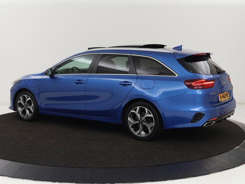 Kia Ceed 1.6 GDI PHEV ExecutiveLine | Panoramadak | Stoelventilatie | Leder | Trekhaak | Adaptive cruise | Camera | Keyless | Digital Cockpit | Full LED | Achterbankverwarming | Carplay | Navigatie