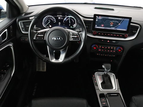 Kia Ceed 1.6 GDI PHEV ExecutiveLine | Panoramadak | Stoelventilatie | Leder | Trekhaak | Adaptive cruise | Camera | Keyless | Digital Cockpit | Full LED | Achterbankverwarming | Carplay | Navigatie